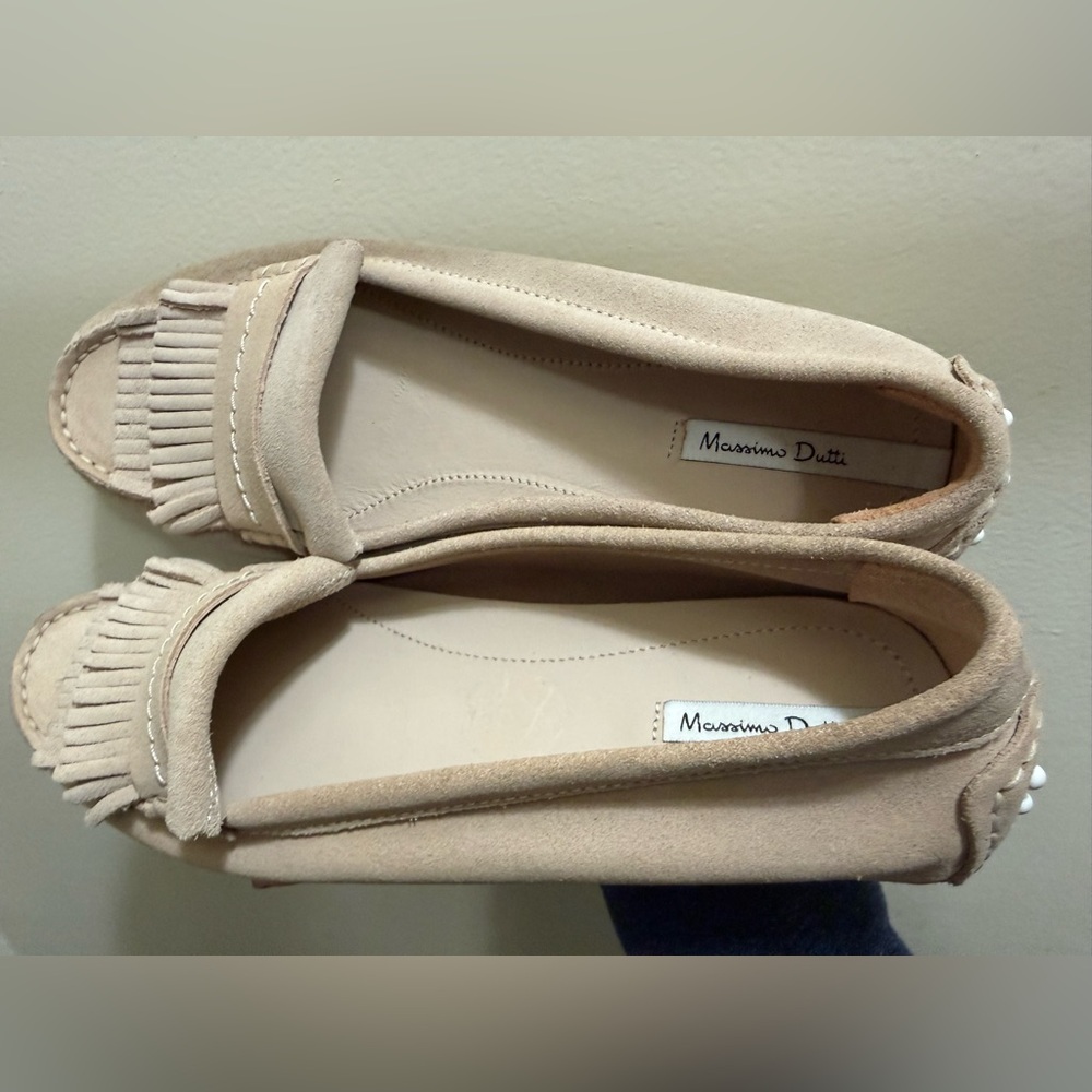 Massimo Dutti Women's Beige Driver Double Fringe Loafers